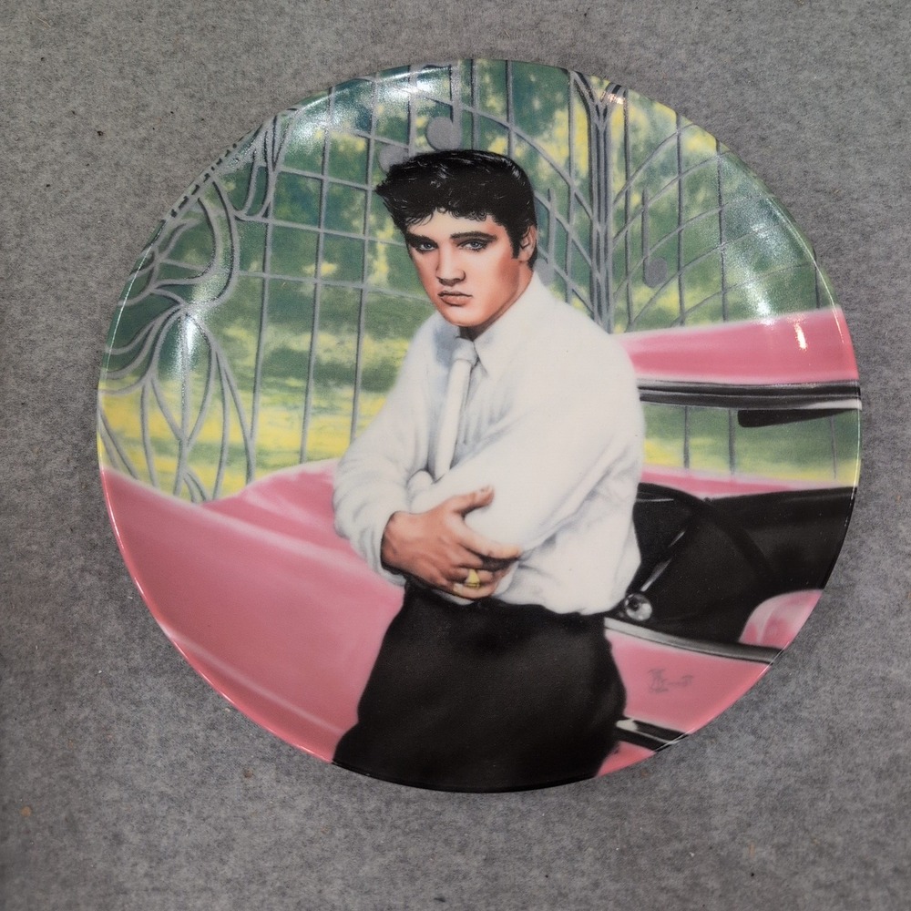 Elvis Presley Gates of Graceland Delphi Collector Plate 1988 Bruce Emmett‎